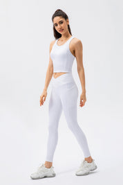 Ribbed V-Shape Leggings with Pockets by bornfocus