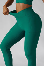 Ribbed V-Waist Legging with Pockets by bornfocus