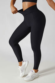 Ribbed V-Waist Legging with Pockets by bornfocus