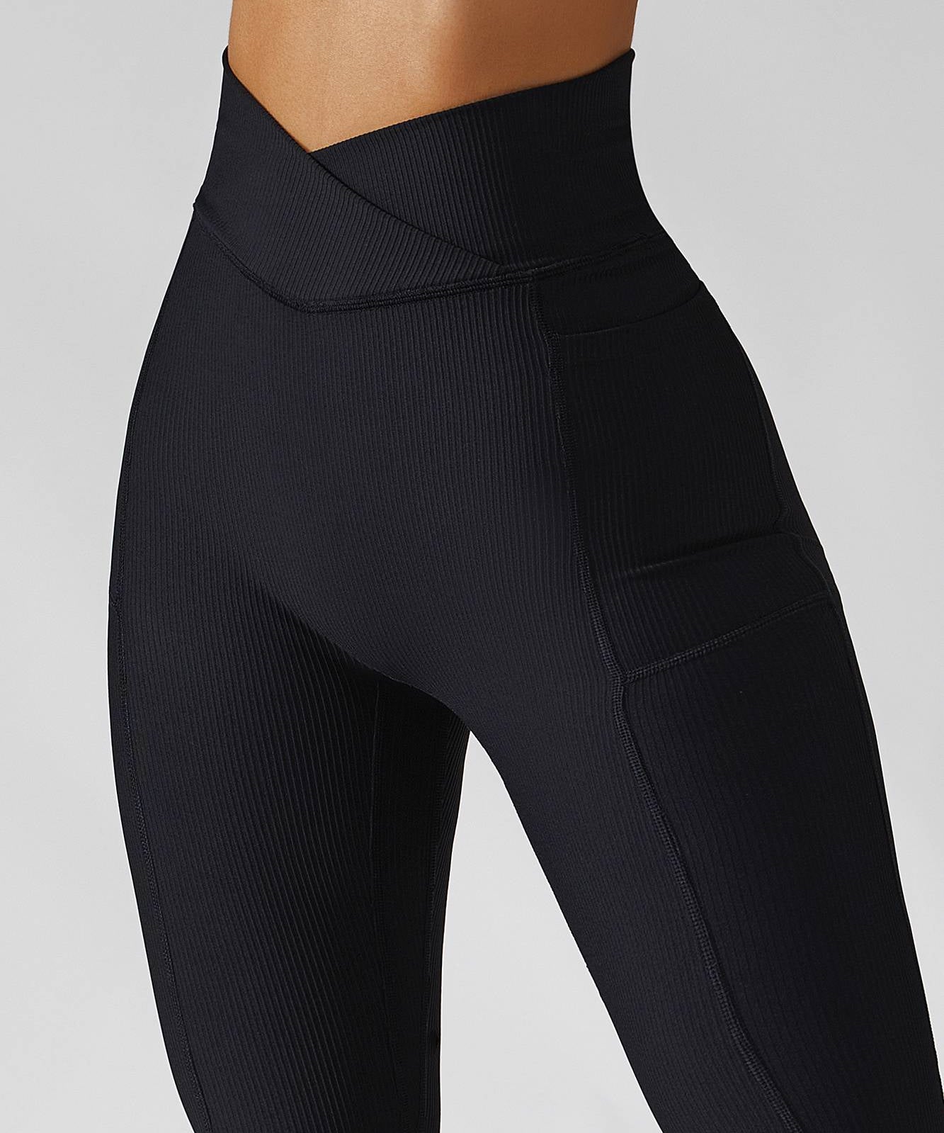 Ribbed V-Waist Legging with Pockets by bornfocus