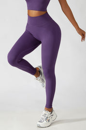 Ribbed High Rise Seamless Leggings by bornfocus