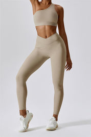 Ribbed V-Waist Butt Sculpting Leggings by bornfocus