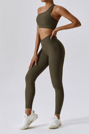 Ribbed V-Waist Butt Sculpting Leggings by bornfocus