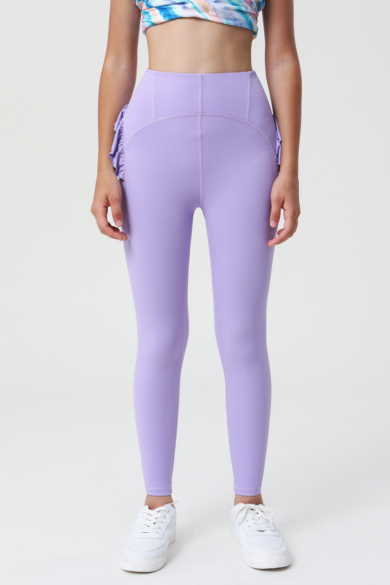 Scalloped Edge Ballet Leggings by bornfocus