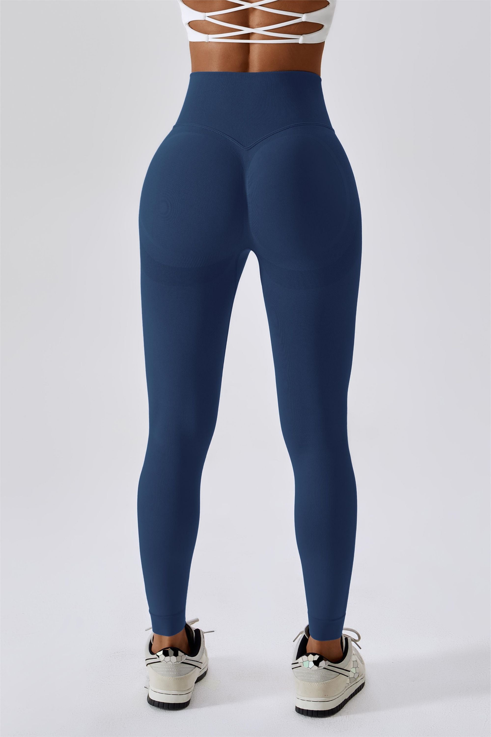 Seamless Butt Contouring Leggings by bornfocus