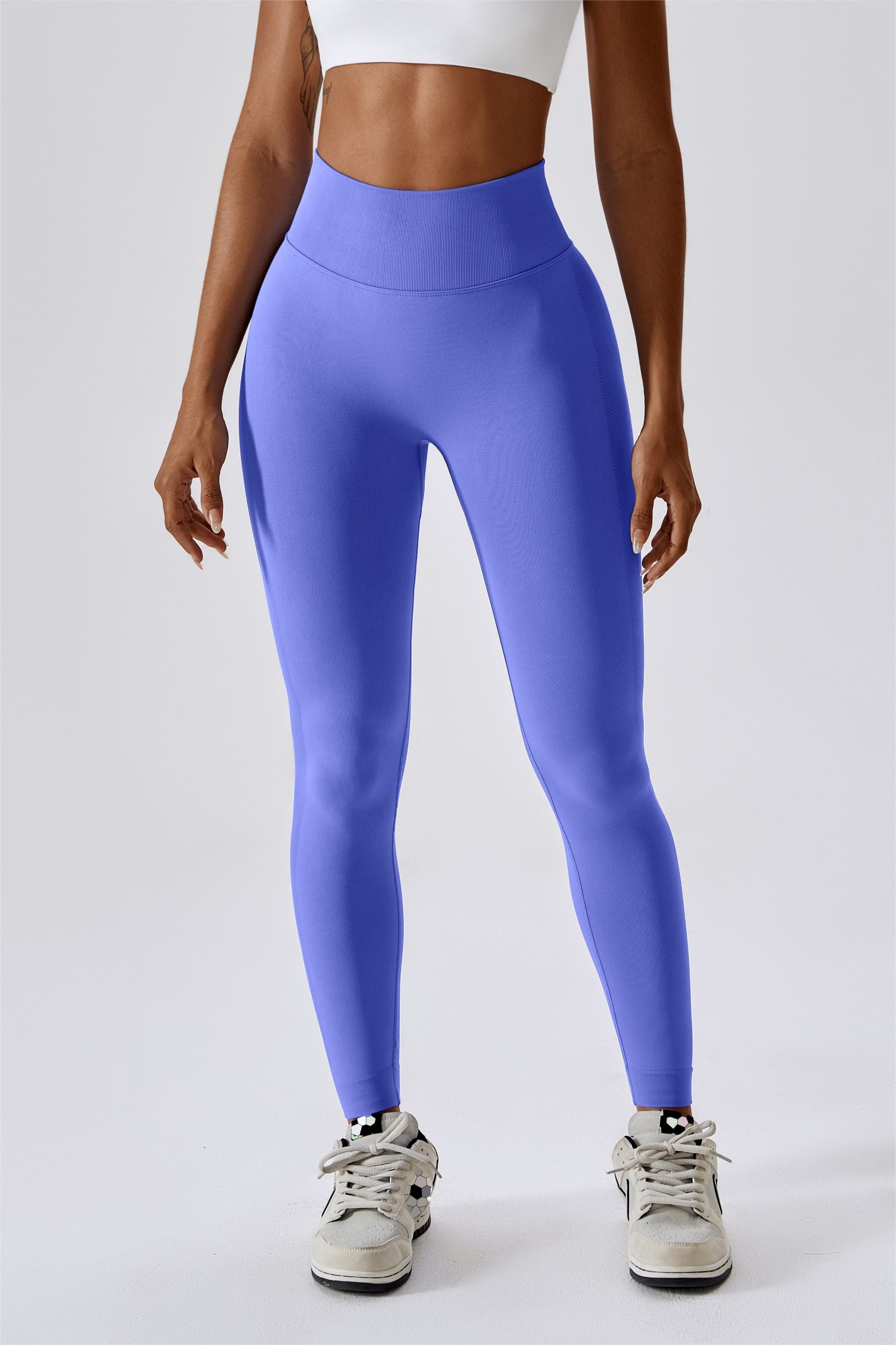 Seamless Butt Contouring Leggings by bornfocus