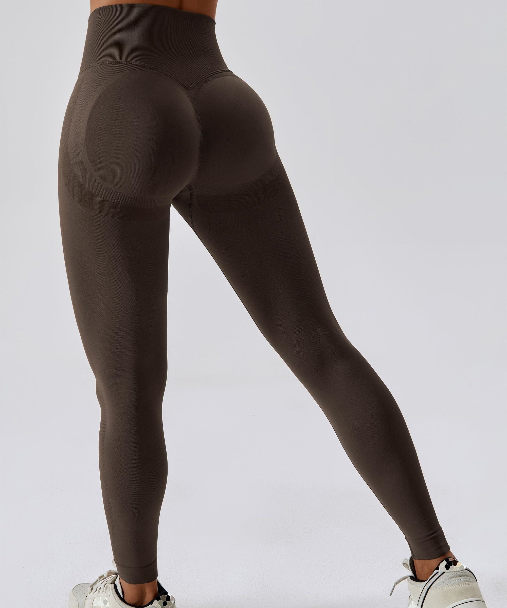 Seamless Butt Contouring Leggings by bornfocus