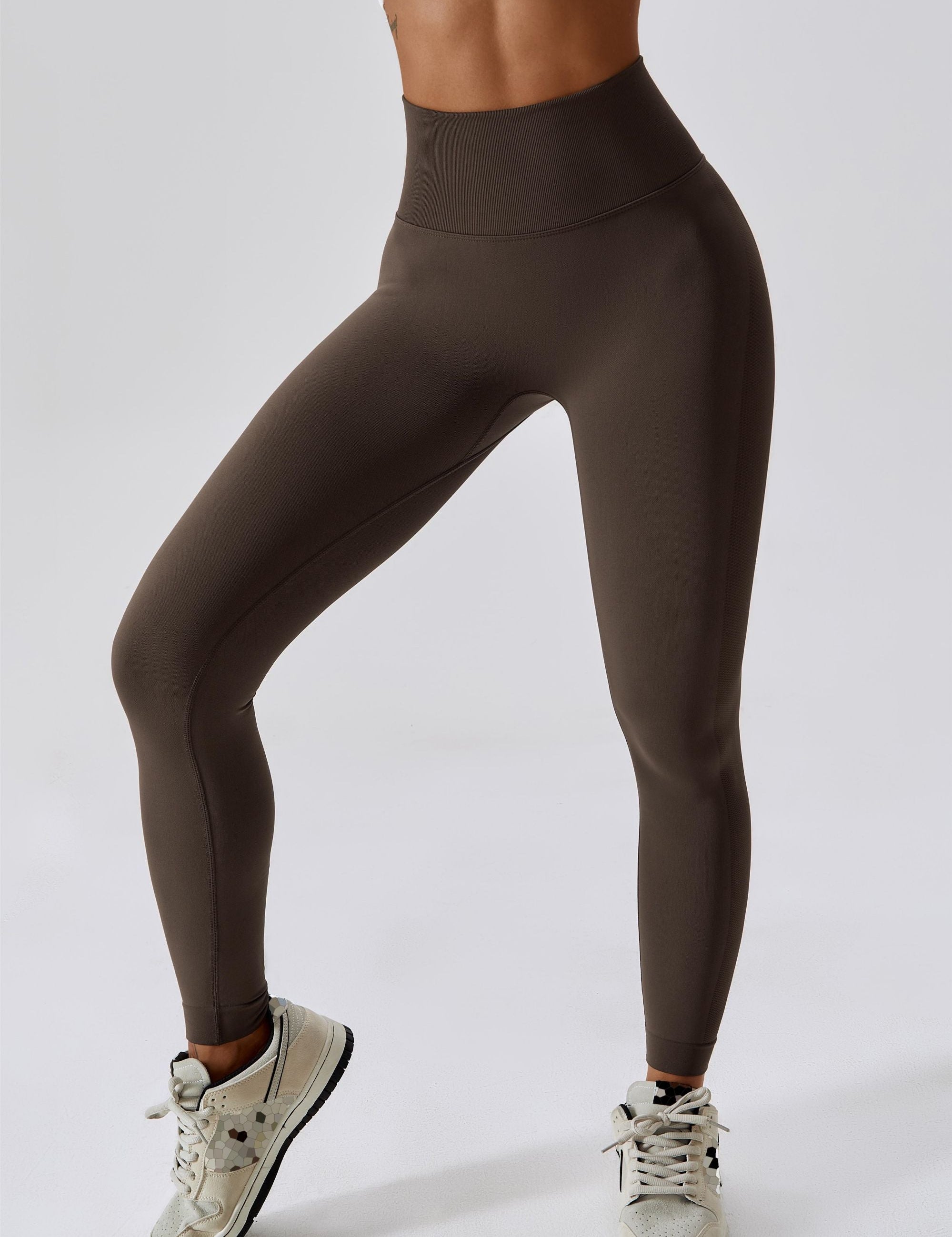 Seamless Butt Contouring Leggings by bornfocus