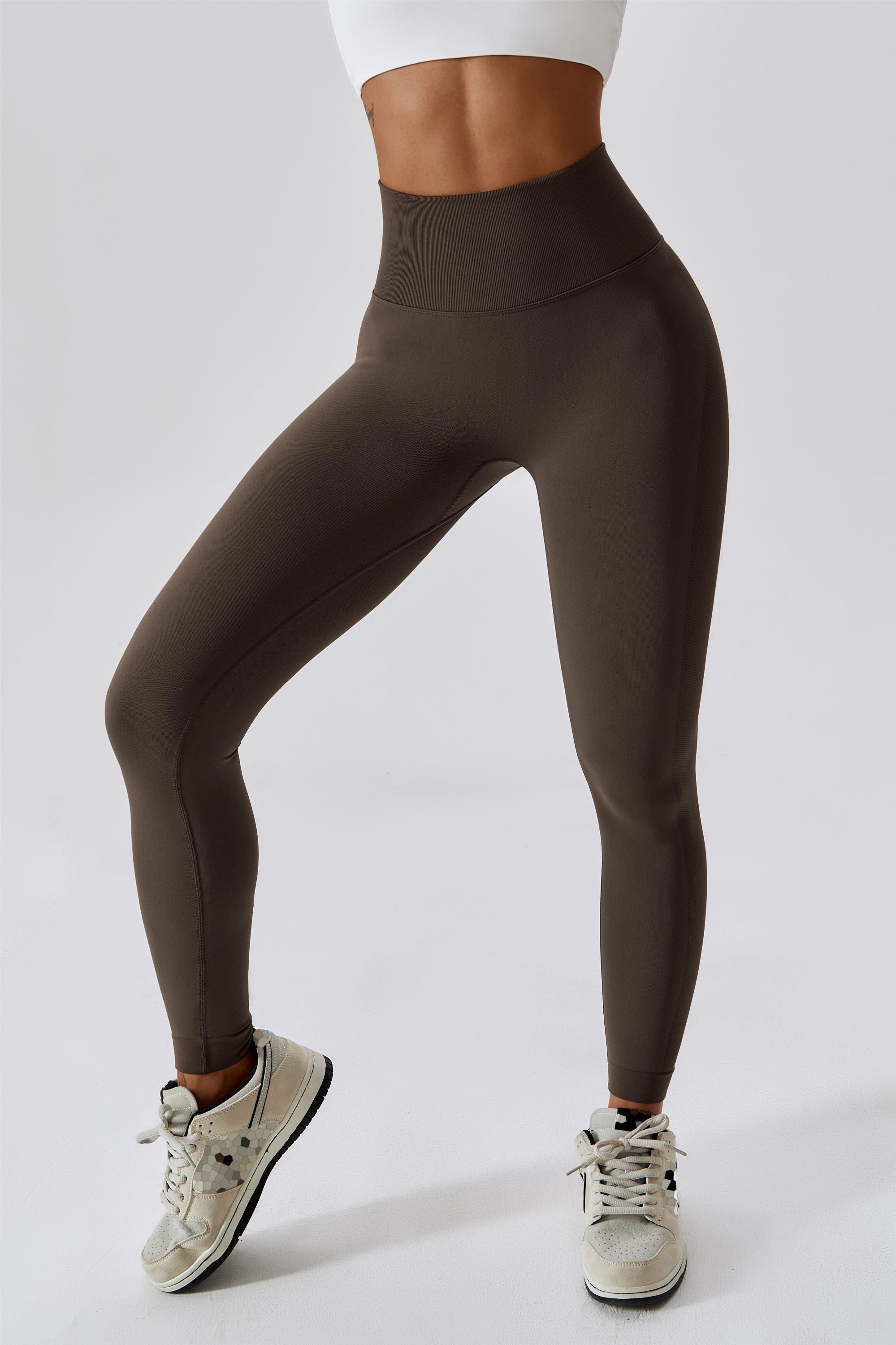 Seamless Butt Contouring Leggings by bornfocus