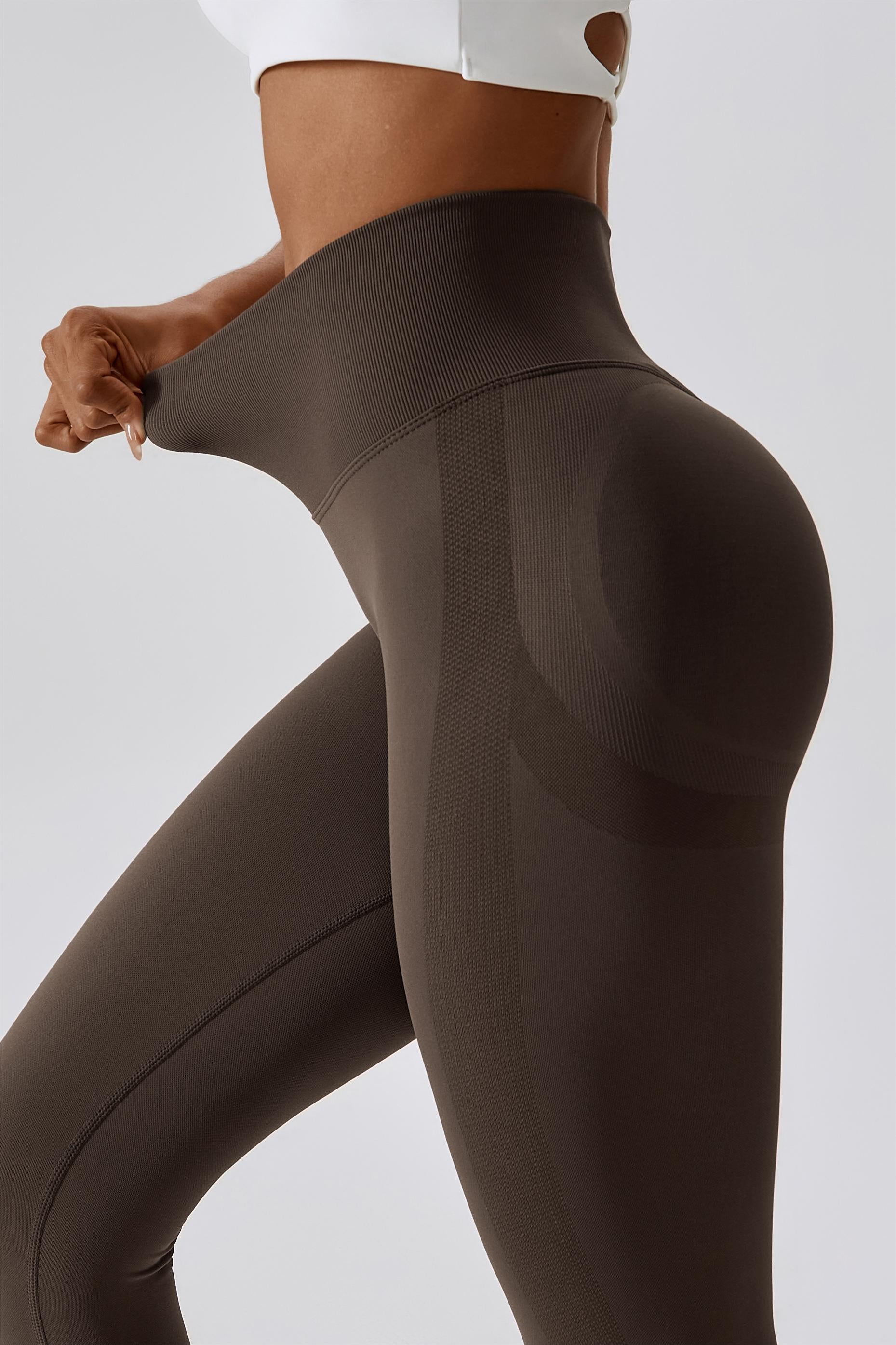 Seamless Butt Contouring Leggings by bornfocus