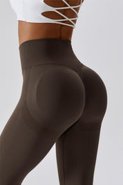 Seamless Butt Contouring Leggings by bornfocus