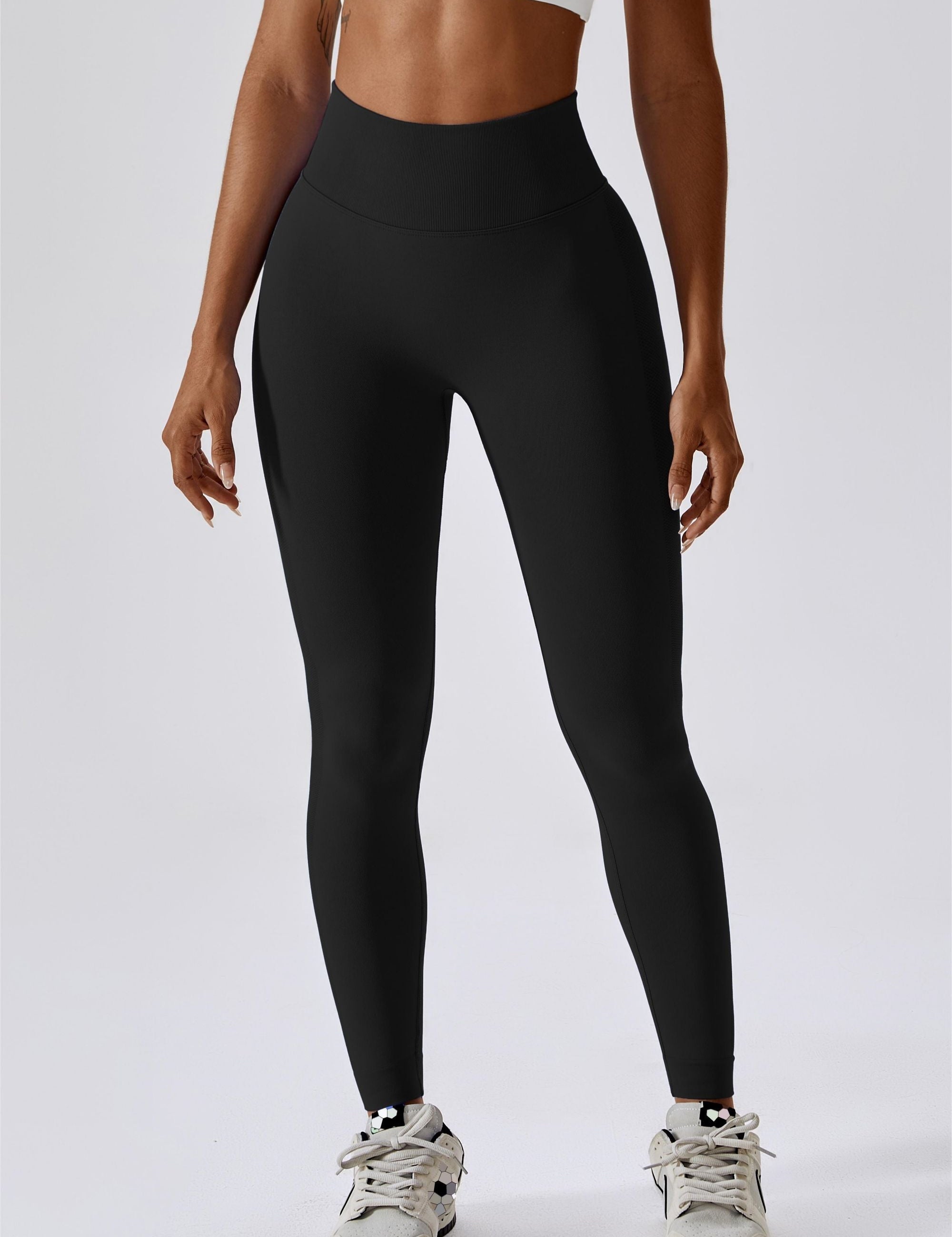 Seamless Butt Contouring Leggings by bornfocus