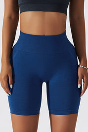 Seamless Scrunch Cycling Shorts by bornfocus