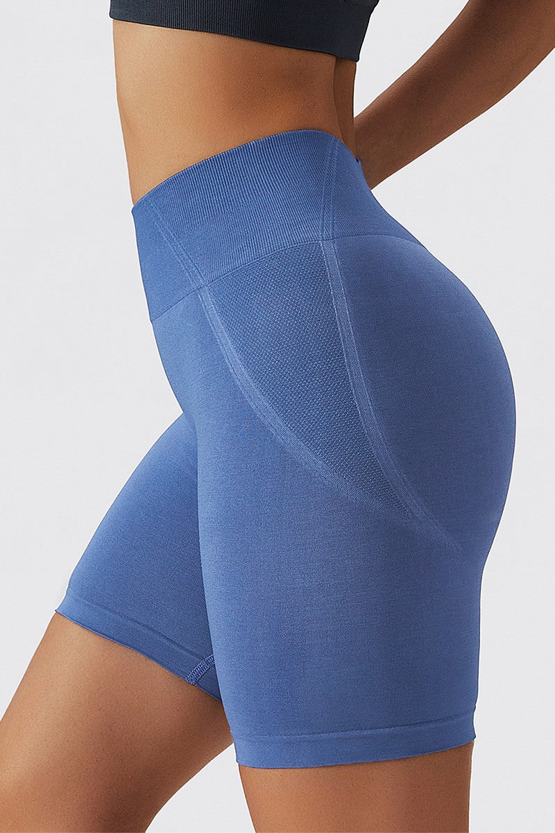 Seamless Scrunch Cycling Shorts by bornfocus
