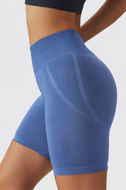 Seamless Scrunch Cycling Shorts by bornfocus