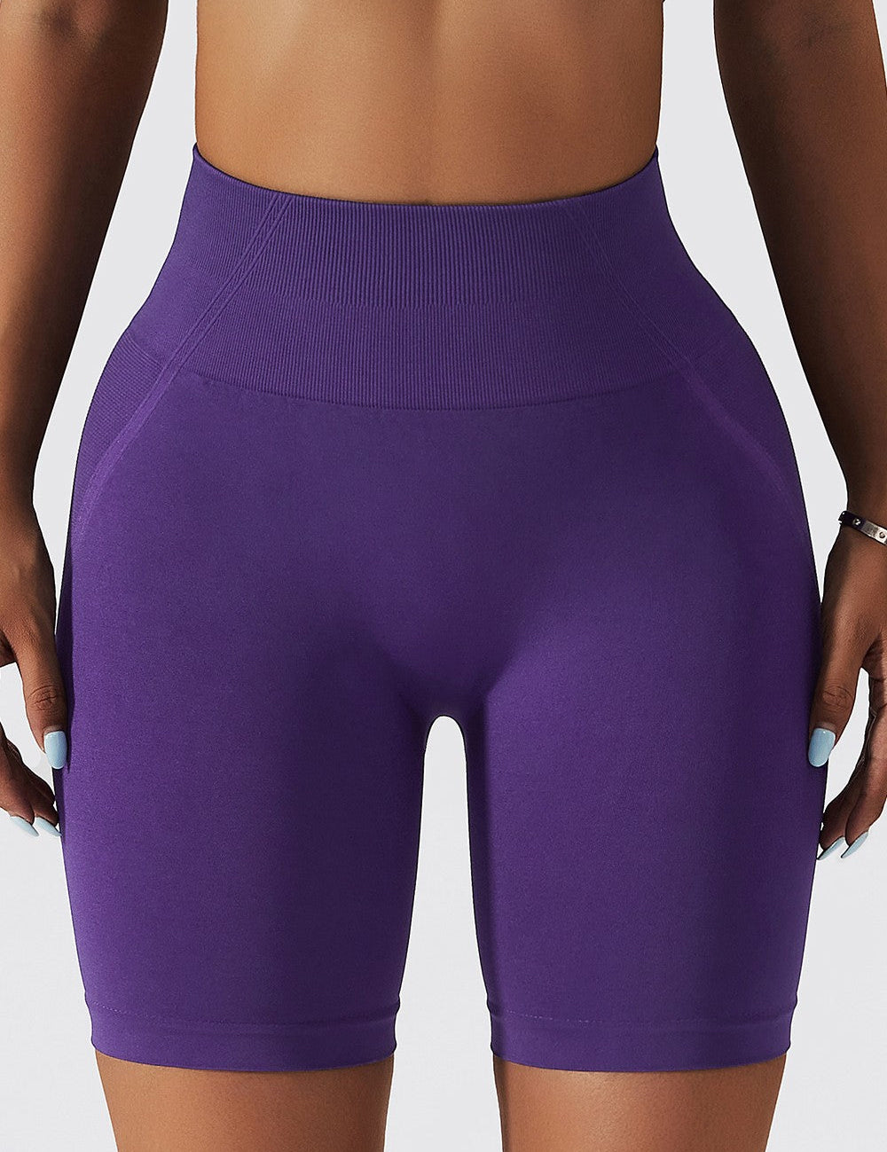 Seamless Scrunch Cycling Shorts by bornfocus