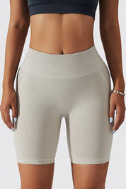 Seamless Scrunch Cycling Shorts by bornfocus
