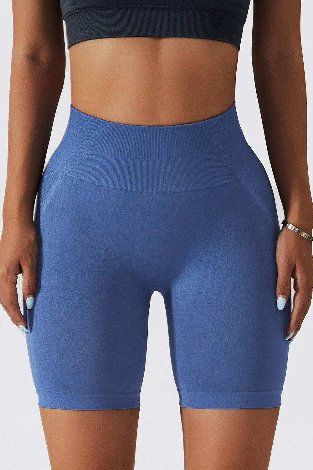 Seamless Scrunch Cycling Shorts by bornfocus