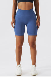 Seamless Scrunch Cycling Shorts by bornfocus