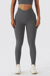 Ribbed V-Cross Leggings with Pockets by bornfocus