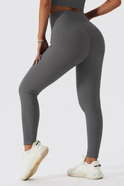 Ribbed V-Cross Leggings with Pockets by bornfocus