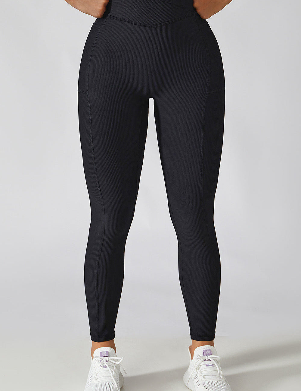 Ribbed V-Cross Leggings with Pockets by bornfocus