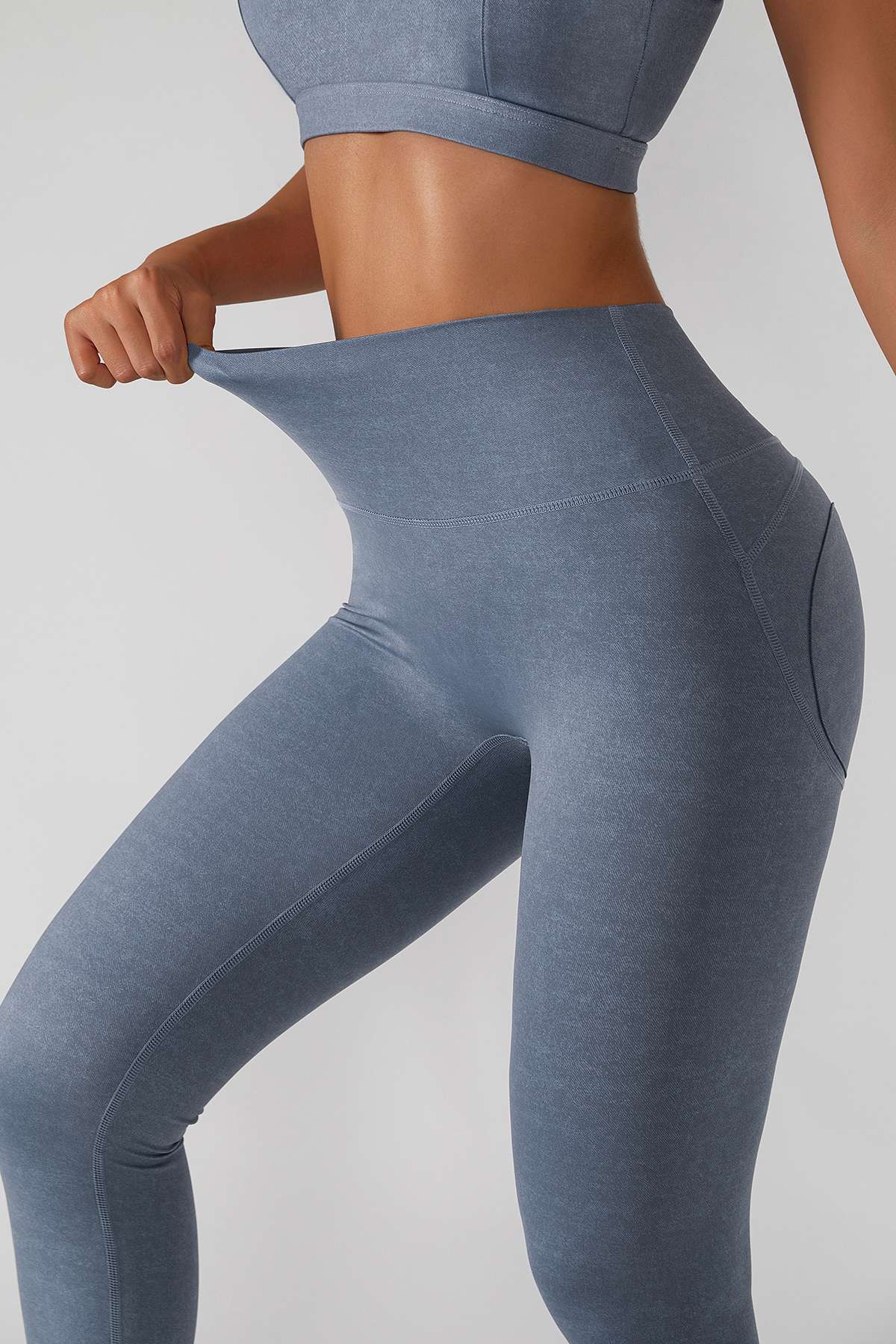 No Front Seam Butt-Sculpt Leggings by bornfocus