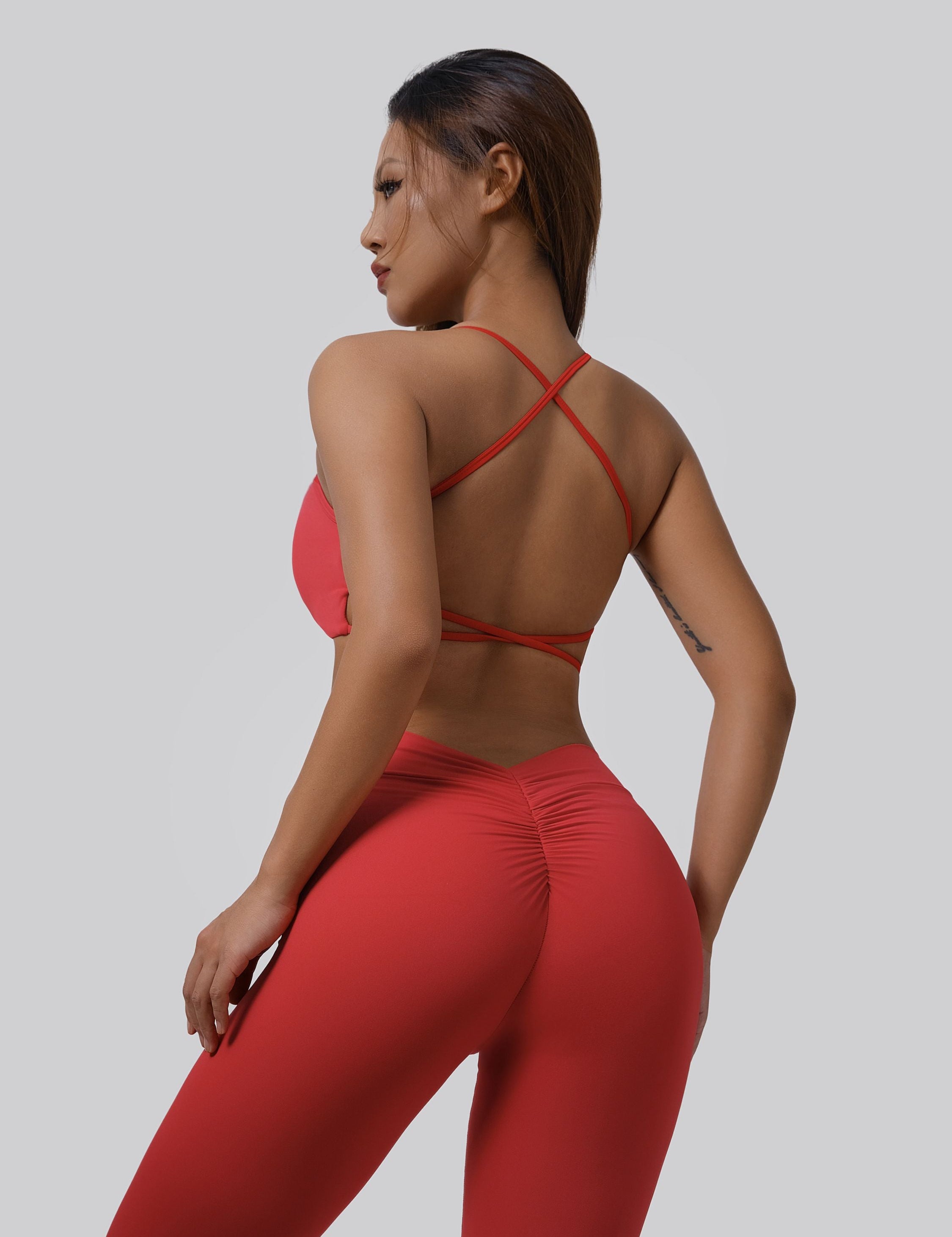 V-Back Scrunch Leggings by bornfocus