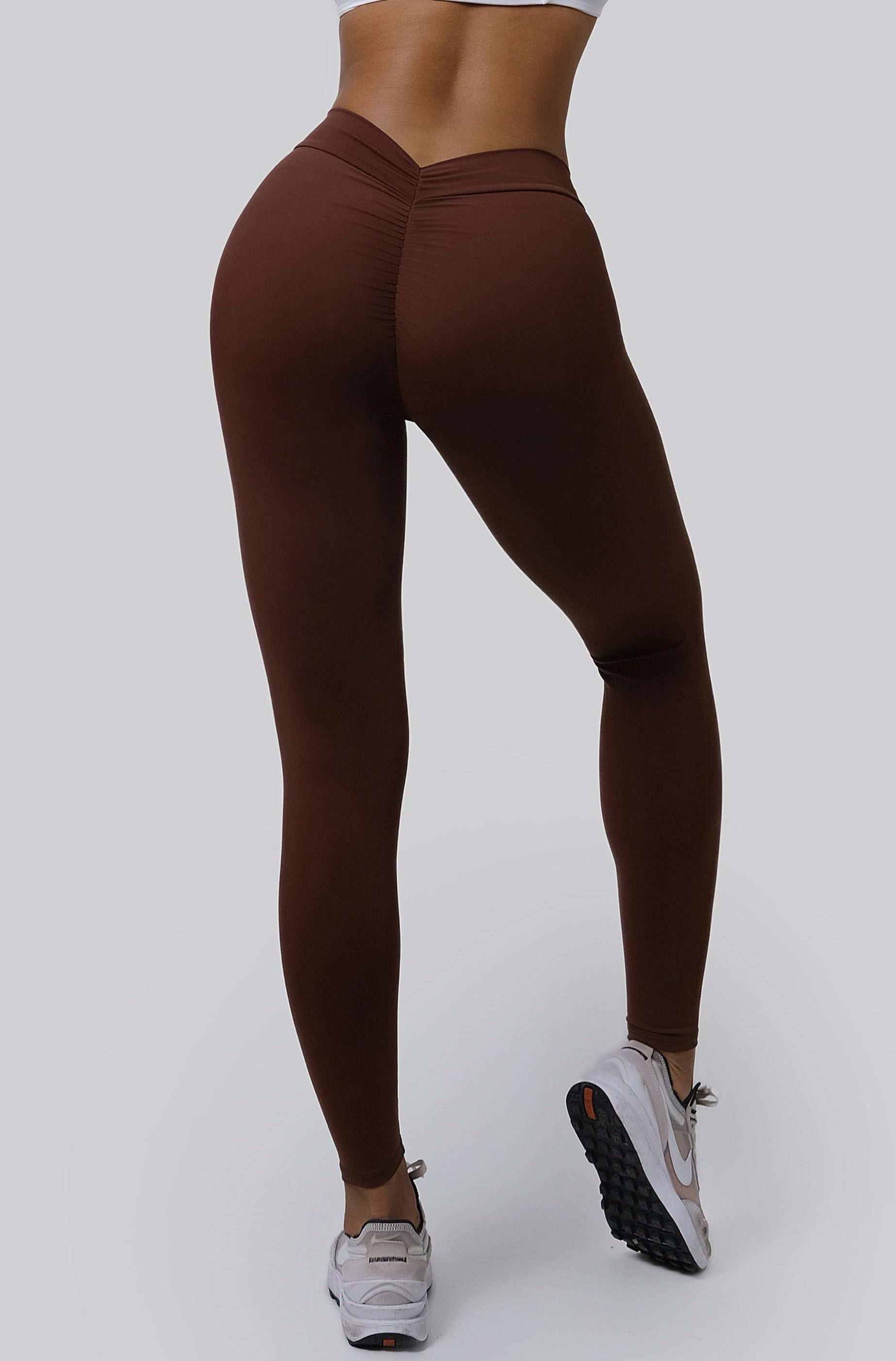 V-Back Scrunch Leggings by bornfocus