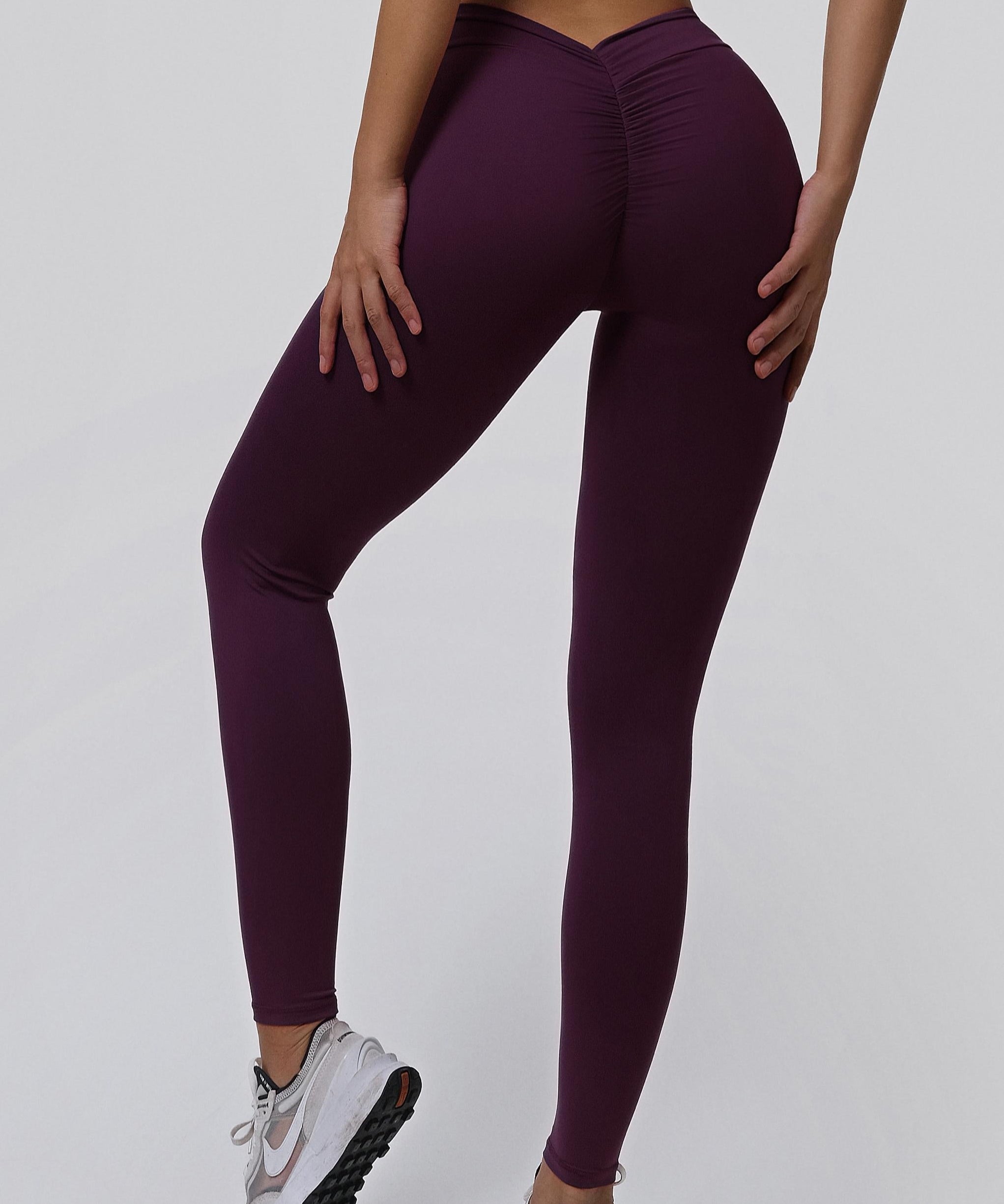 V-Back Scrunch Leggings by bornfocus