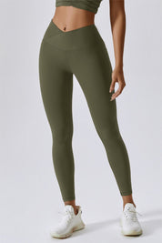 V-Waist Butt-Sculpting Leggings by bornfocus