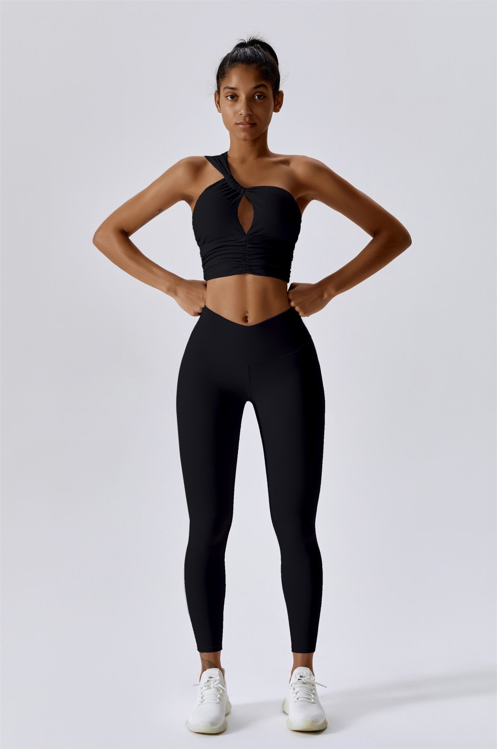 V-Waist Butt-Sculpting Leggings by bornfocus