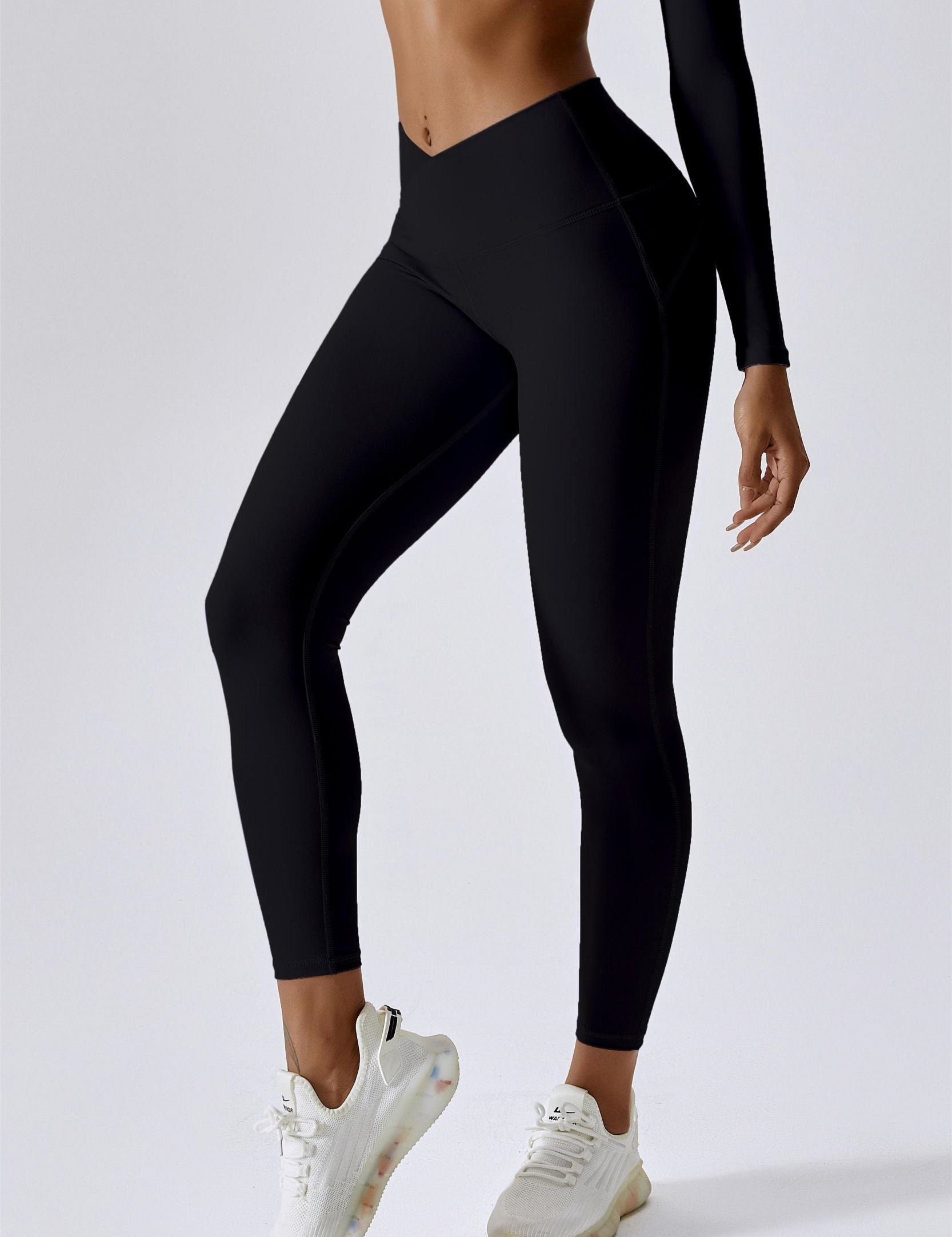 V-Waist Butt-Sculpting Leggings by bornfocus