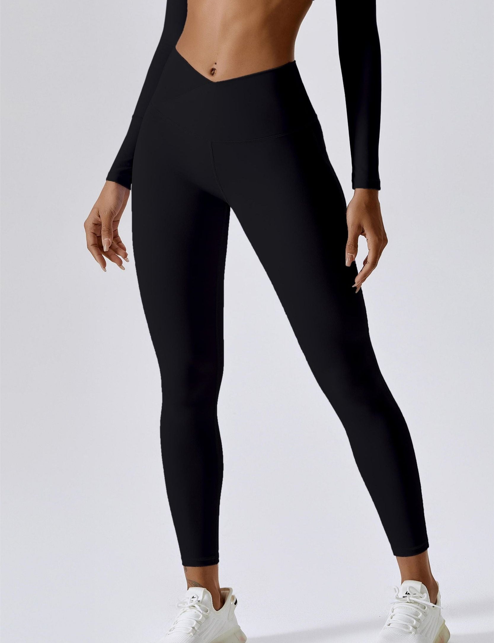 V-Waist Butt-Sculpting Leggings by bornfocus