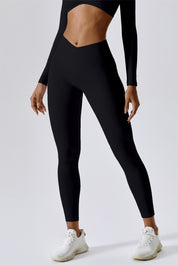 V-Waist Butt-Sculpting Leggings by bornfocus