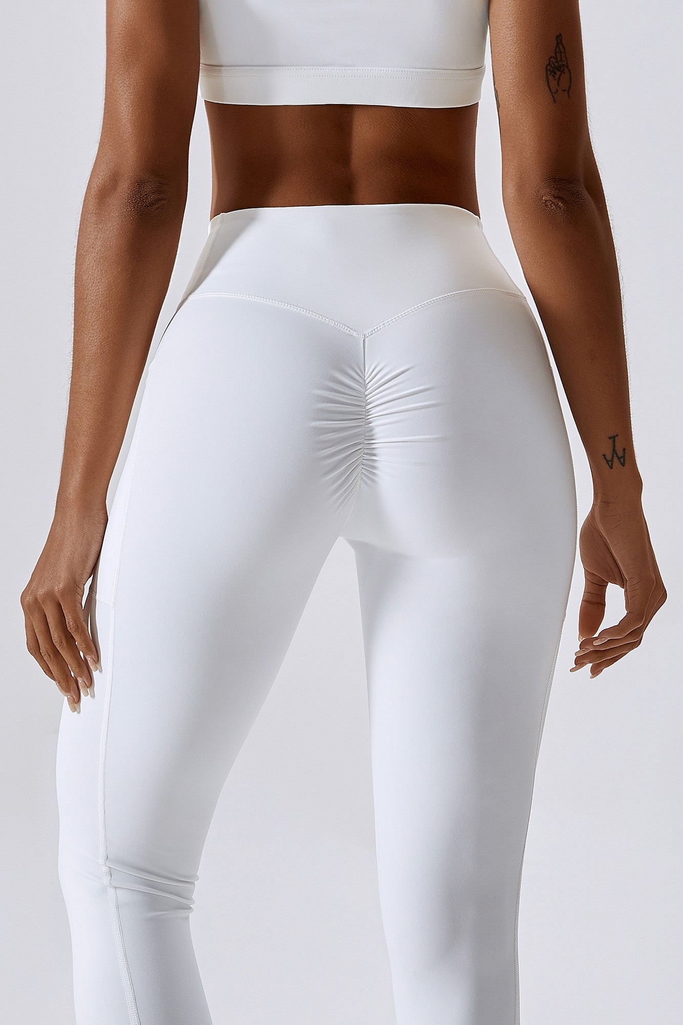 V-Waist Butt-Sculpting Leggings by bornfocus