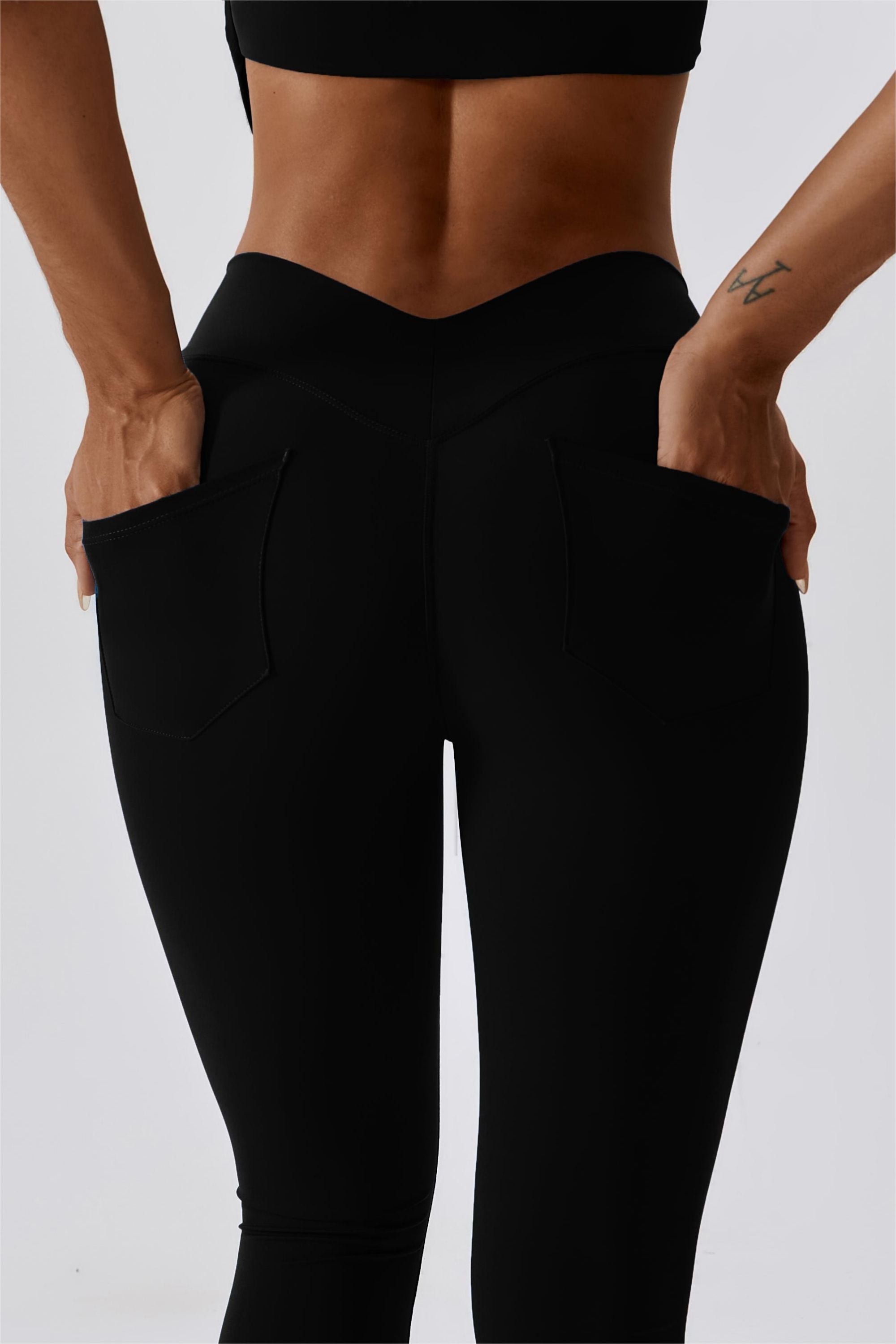 V-Waist Leggings with Pockets by bornfocus