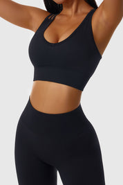 Asymmetric Cross Strap Seamless Sports Bra by bornfocus