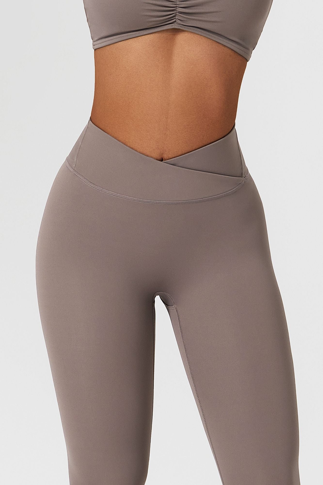 V-Waist Butt-Sculpting Legging by bornfocus