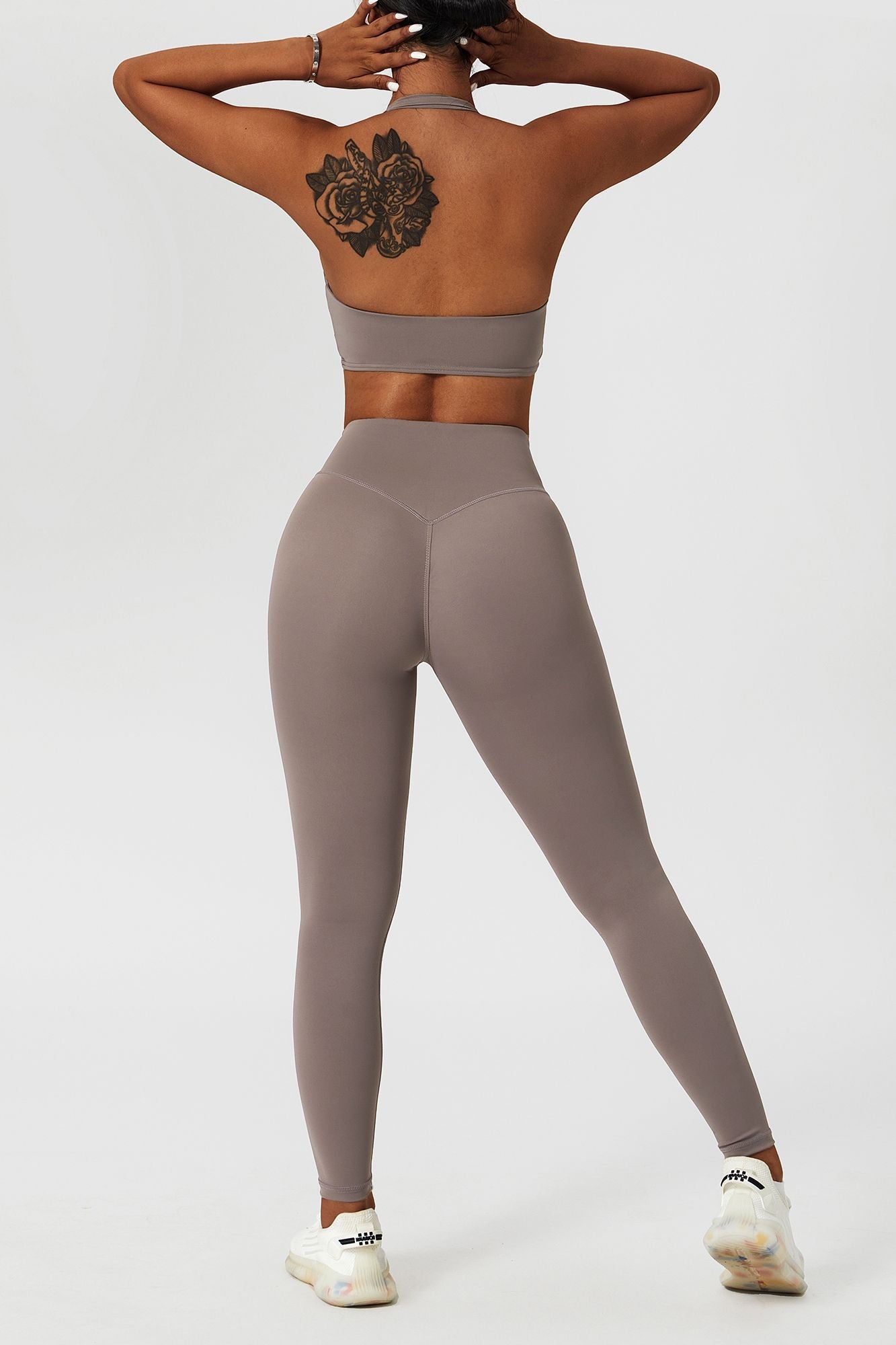 V-Waist Butt-Sculpting Legging by bornfocus