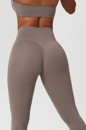 V-Waist Butt-Sculpting Legging by bornfocus