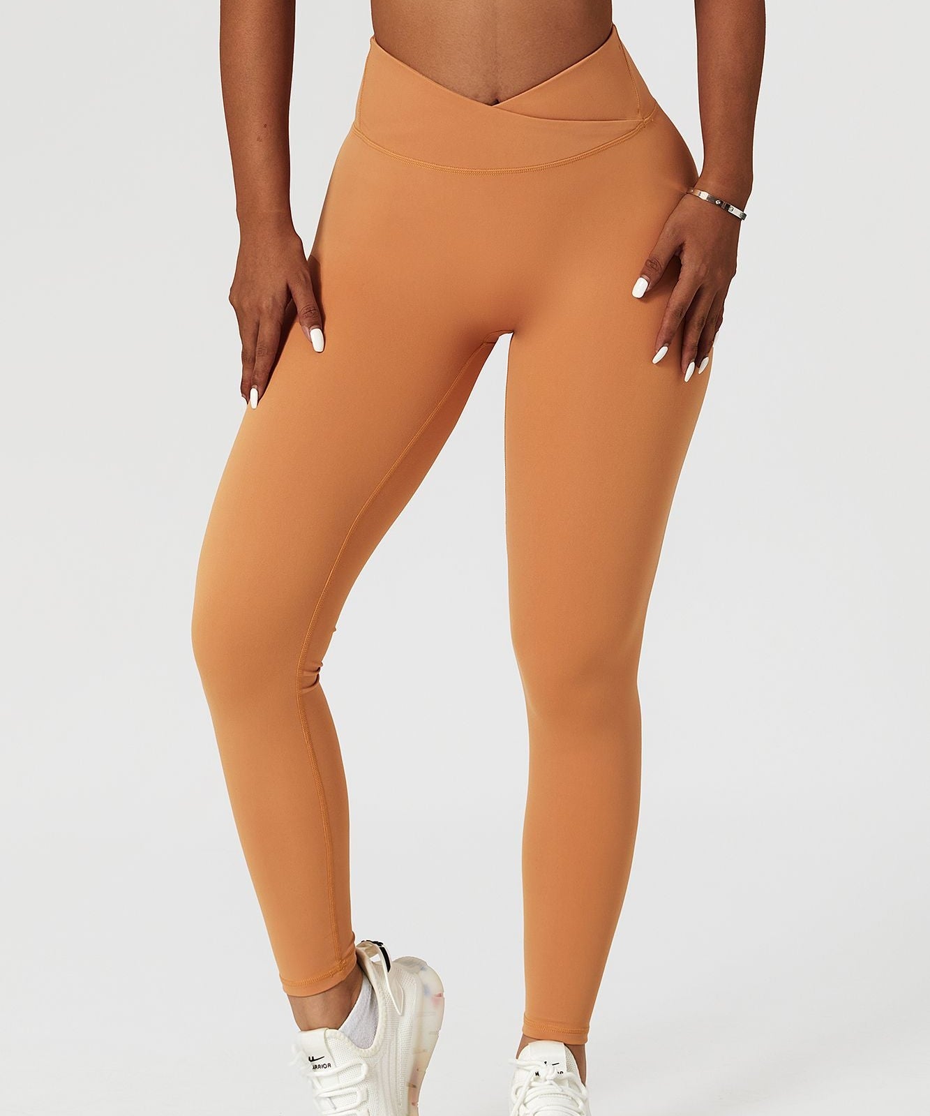 V-Waist Butt-Sculpting Legging by bornfocus