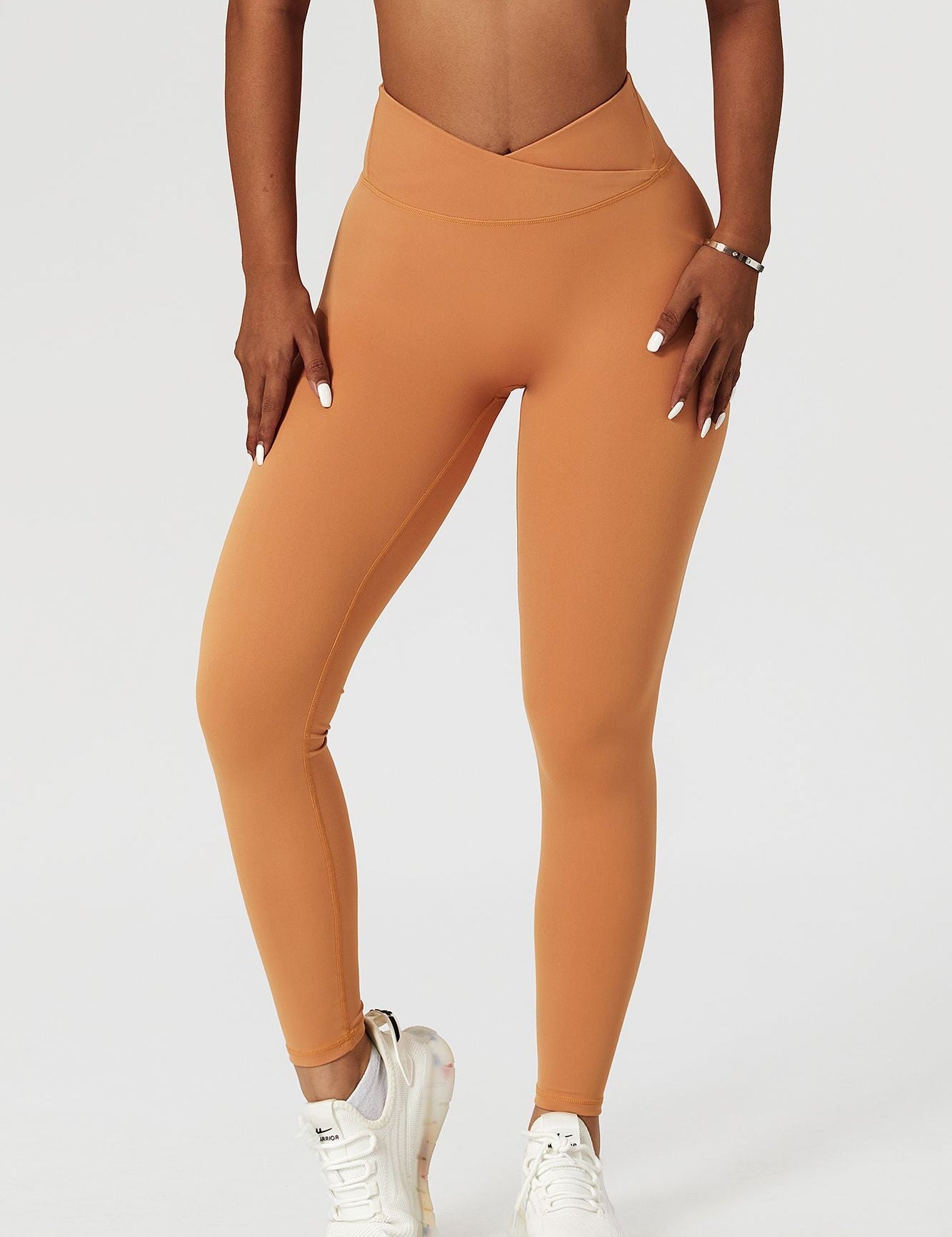 V-Waist Butt-Sculpting Legging by bornfocus