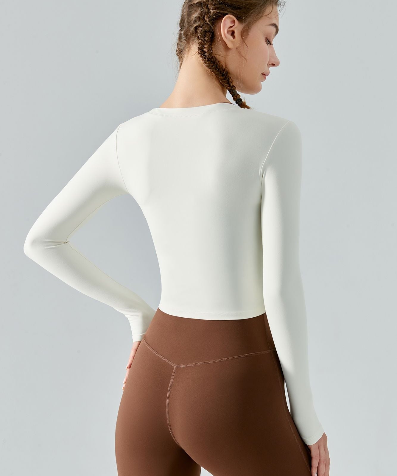 Seamless Scoop Neckline Long Sleeve Crop Top by bornfocus