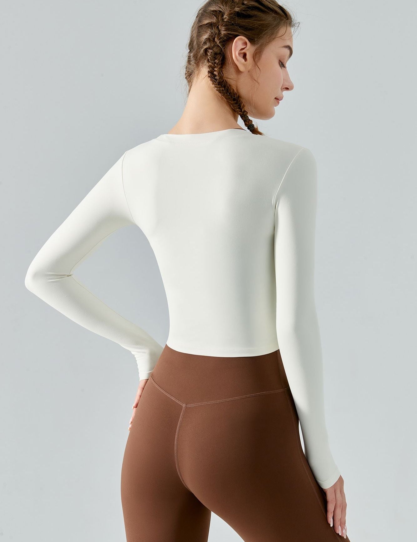 Seamless Scoop Neckline Long Sleeve Crop Top by bornfocus