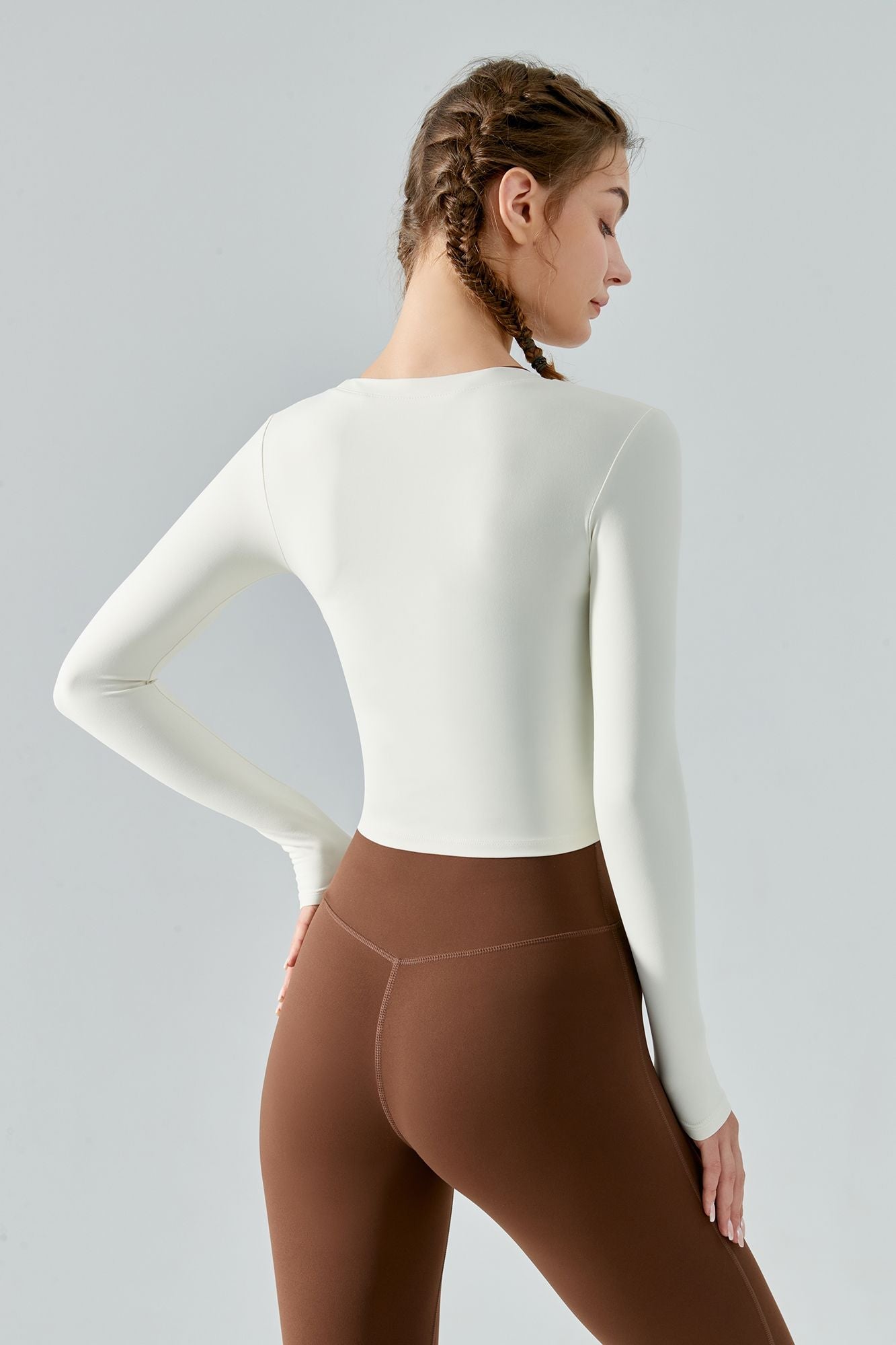 Seamless Scoop Neckline Long Sleeve Crop Top by bornfocus