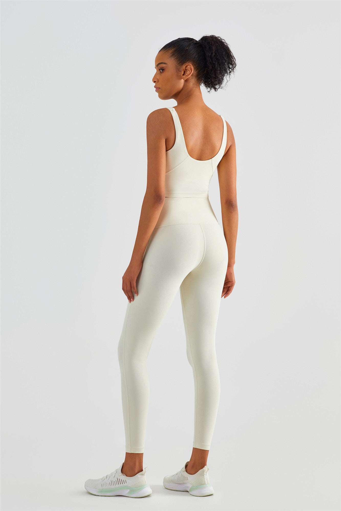 No Front Seam Leggings with Hidden Pocket by bornfocus