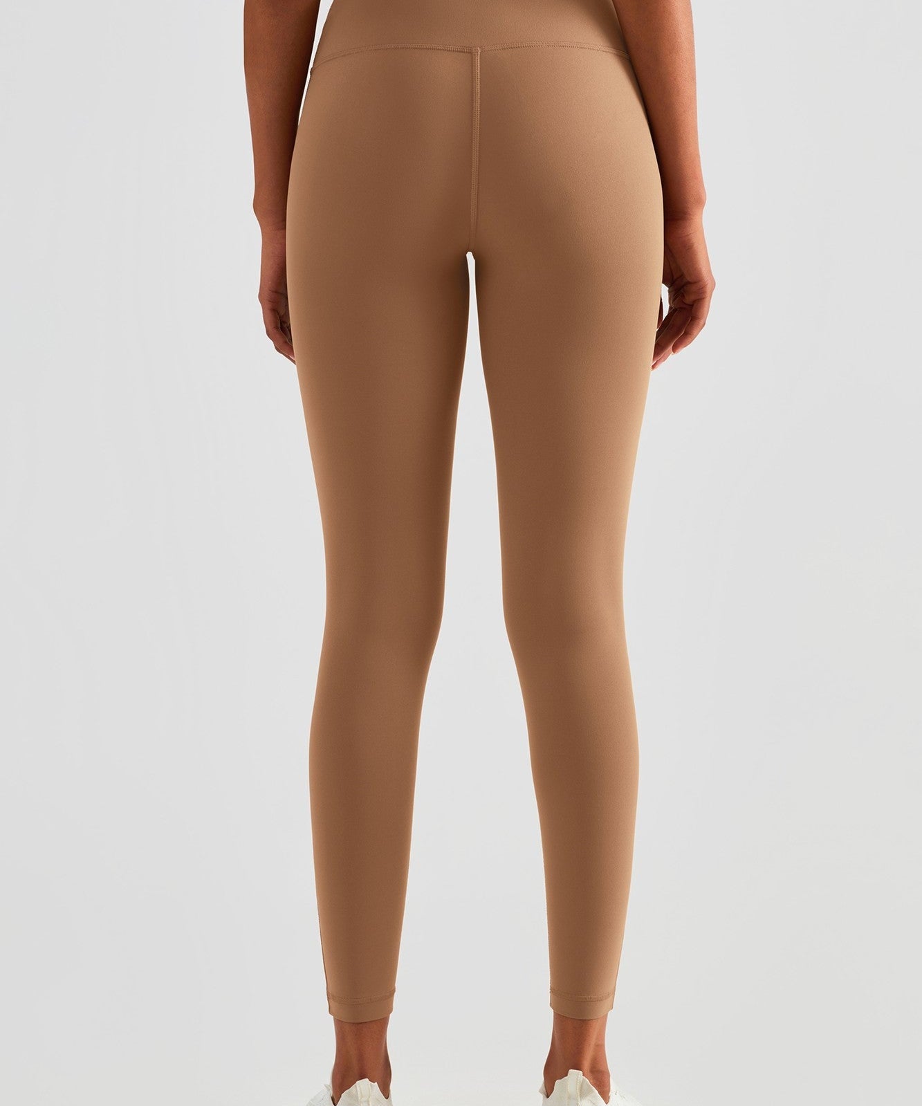 No Front Seam Leggings with Hidden Pocket by bornfocus