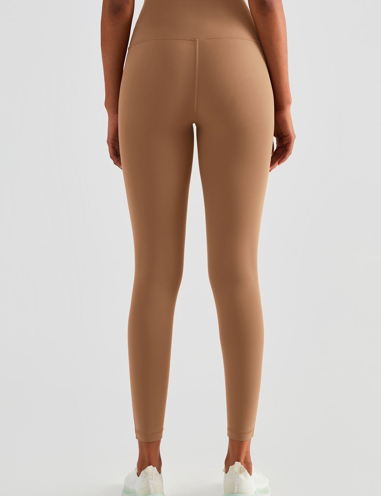 No Front Seam Leggings with Hidden Pocket by bornfocus