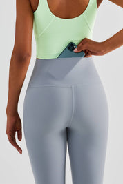 No Front Seam Leggings with Hidden Pocket by bornfocus